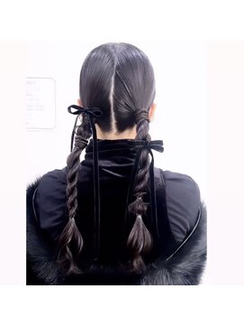 ベルグロー(BELLEGROW) ツインテール/個性派ヘア/タイトヘア