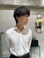 ゼスト リル 新宿(ZEST lill)&nbsp;塩澤太一 シャドウパーマ 癖毛風 無造作パーマ 新宿