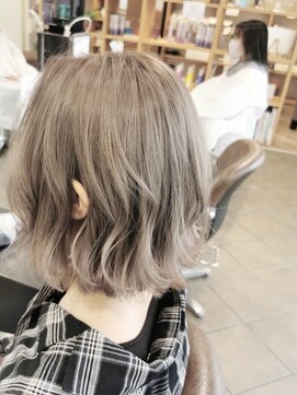 アテバイルイス 喜連瓜破(ATE by luis) ミルクティーベージュ