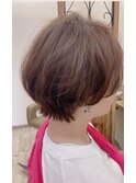 ショートボブ