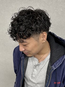 コードバイケンジ 戸塚(CODE by KENJE) 大人の色気を出すスペインカール風