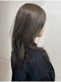 春の小顔効果◎赤み消しカラーロング×レイヤーカット