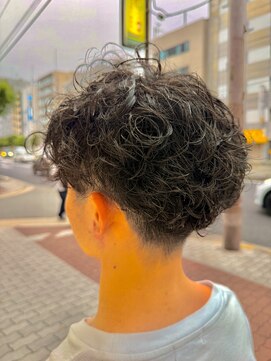 フェイスワン(Face 1) ニュアンスシャドウフェザー