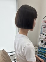 エイエム(am.) ミニボブ×オリーブグレージュ