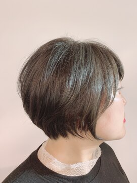 ブロッサム 若葉店(Blossom) 透け感ショートボブ