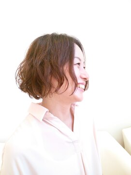 ラプトヘア リタ(Rapt. Hair Rita) カジュアルウエーブ/30代/40代/50代/アッシュオリーブ