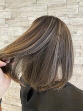 『 ハイライト 』ー ナチュラルから派手めまで、立体感のあるスタイルに ー