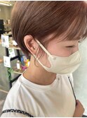 耳掛けショート　ミルクティーピンクベージュ