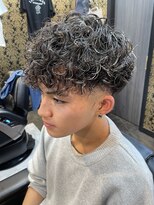 リベルテ(LIBERTE)&nbsp;スペインカール×スキンフェード×メッシュ