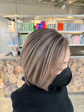 ファンド 千葉(fand) バレイヤージュカラー/ショートカット白髪ぼかし/イメチェン