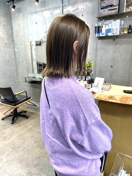 フィーカ(Fiika) オリーブベージュ×ボブ【肥後橋】