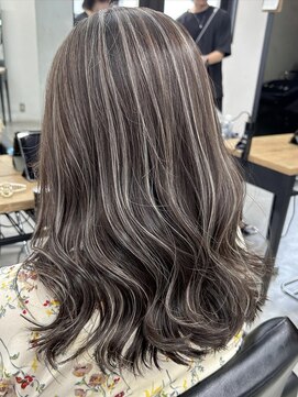 キラ 渋谷(KILLA) ハイライト/メルティカラー/フェミニンロング/似合わせカット