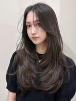 ライン(LINE)&nbsp;韓国風/レイヤー/小顔/前髪カット/髪質改善/グレージュ/透明感
