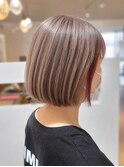 ・ナチュラル×遊び心フェイスフレーミングボブ