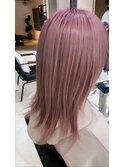 ピンクベージュ