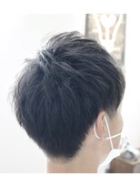 ウィスカーヘアー(whisker hair)&nbsp;ツーブロックショート