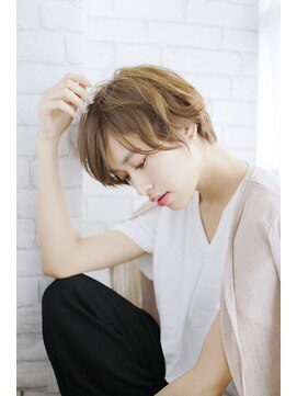 オティアプラスエヌ(OTTIA+n) 20代30代40代 ほつれショート【松山】