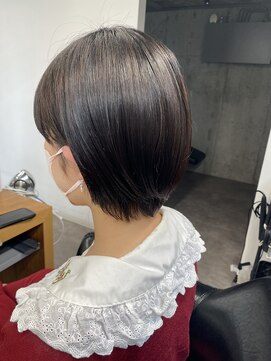 シェル 吉祥寺(shell) 大人可愛い_耳掛けショートボブ_丸みショート