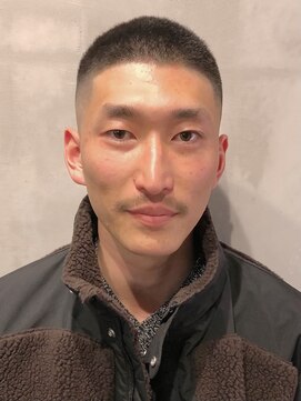 フランクスバーバーリザーブ 人形町店(FRANK’S BARBER RESERVE) ボウズスキンフェード　ｙ