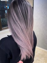 メリー オオサカ(Merly Osaka)&nbsp;綺麗すぎるグラのバレイヤージュ_ダークアッシュ×ホワイトラベ_