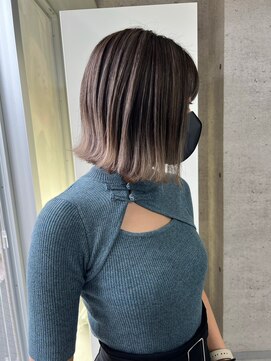 イキ 表参道(iki omotesando) モード/無造作ウェーブ/大人ガーリー[表参道駅]