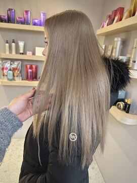 天神美容室 [天神/ブリーチ/ダブルカラー/髪質改善/ミルクティー/学割U24]