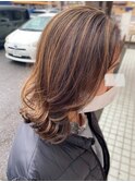 グレイカラー×白髪ぼかしハイライト