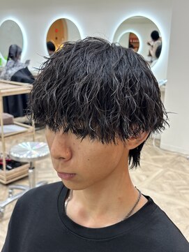 ボンドストーリールミエール(Bond Story lumiere) 名古屋/メンズカット/メンズパーマ/眉毛/ツイストスパイラル