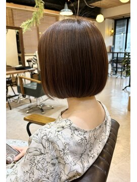 チリンバイロストシティー(Chillin by LOSTCITY) ボブ