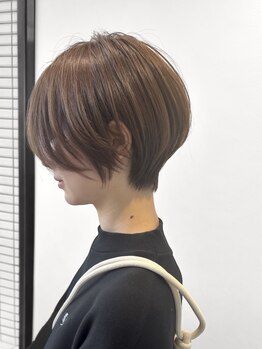 テン(TEN)の写真/顔まわりのニュアンスで印象が変わる。横顔にも自信が持てるスタイル。再現しやすいナチュラルショート