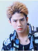 ベージュツーブロックスパイキーショート