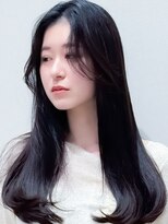 ブロック 朝霞店(BLOC)&nbsp;艶髪ブラック／レイヤーカット/髪質改善カラー／透明感カラー