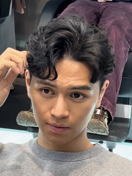 フィフスパーク(fifth PARK) 渋谷スペインカールラルフカール刈り上げ高めツーブロックメンズ