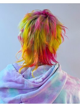 クク(QUQU) ビビット　派手　デザイン