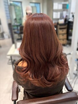 ザシェノンウメダ(THA CHAINON UMEDA) イメチェン/ピンクベージュ/アンブレラカラー/前髪/心斎橋