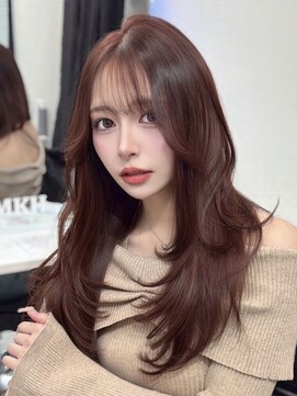 ロムーク 表参道(LOMKH) 小顔ロングレイヤーカット顔周り春グレージュカラー透明感カラー