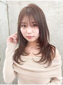 グレージュブラウン/ミディアムレイヤー/韓国巻き/顔周りカット