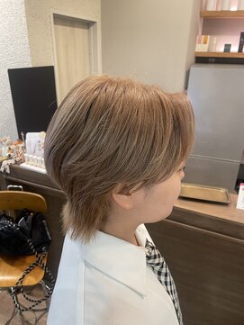 ハロ 蕨(HALO) ミルクティーベージュ