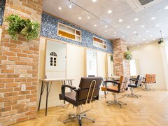 Agu hair mint 浜松駅前店【アグ ヘアー ミント】