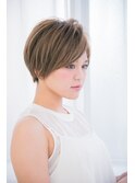 ショートフェミニンボブ