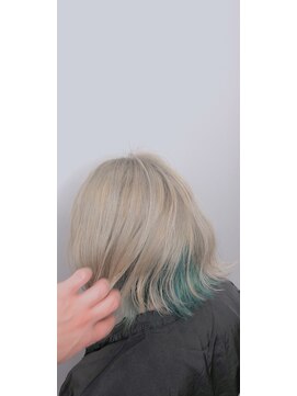 モードケイズ 阿倍野店(MODE K’s) 切りっぱなし外ハネボブ×インナーカラー