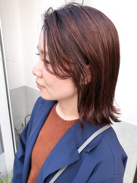 ルスカ(ruska) 切りっぱなしミディアム×レッドカラー