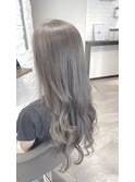 透き通るグレージュロング
