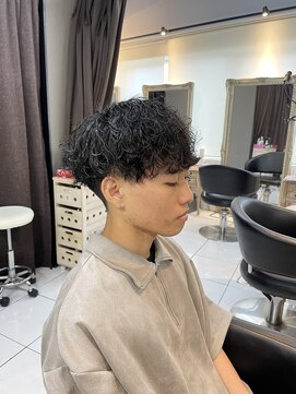 アイズ 海老名(AIZU) 波巻きパーマ　ツイストスパイラルパーマ　マッシュパーマ　眉毛