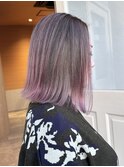 外国人風ハイライト×シルバーグレージュ切りっぱなしbob
