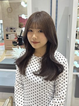 リー 梅田(Lee) miyuu/グレージュ/韓国風くびれ巻き