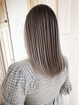 エノア 青山(ENORE) ブリーチ/ダブルカラー/グラデーションカラー/インナーカラー