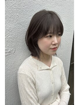アタ(Ata.) レイヤーカット/グレージュカラー/切りっぱなし【広尾】