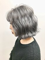 イースブルー 丸亀店(Y’s Blue) シルキーグレーボブ