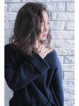ミエル ヘア 新宿(miel hair) 秋冬抜け感パールアッシュ 【新宿】